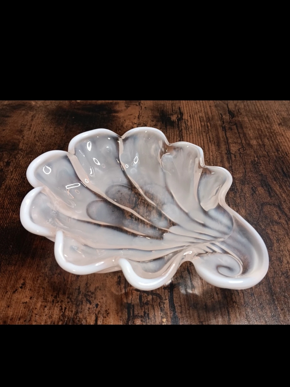 Pink Opalescent Duncan Miller Art Glass Seashell